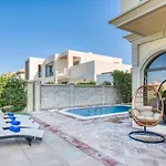 Luxe 5Br Villa With Assistant\'S Room And Private Pool On Palm Jumeirah By Deluxe Holiday Homes